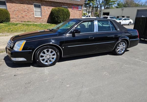 2008 Cadillac DTS  for Sale $13,895 