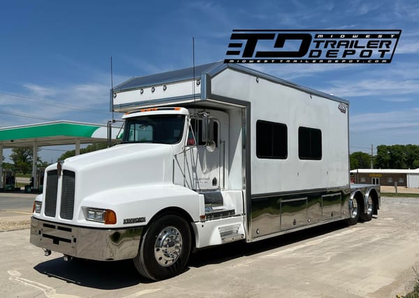 2006 5150 conversion Toterhome on a Kenworth chassis  for Sale $98,000 