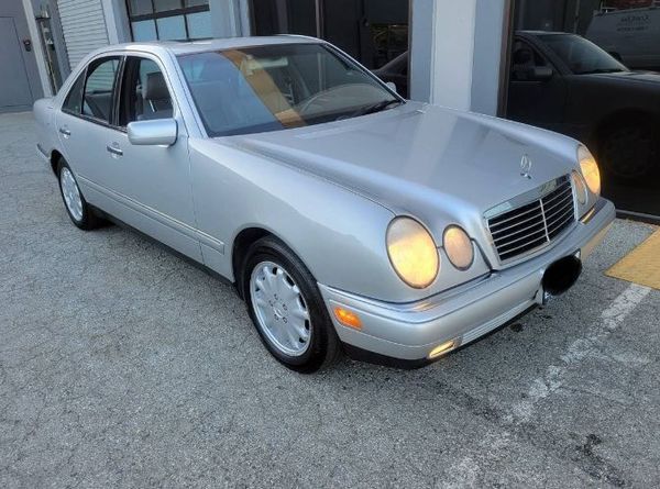 1998 Mercedes Benz E320  for Sale $6,895 