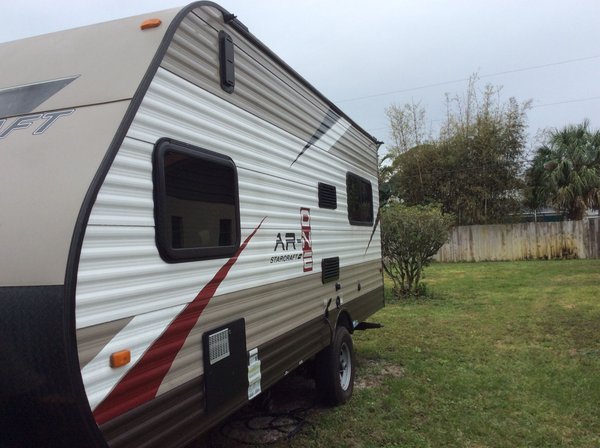 2017 Starcraft AR-One 17 ft toy hauler for Sale $19,900