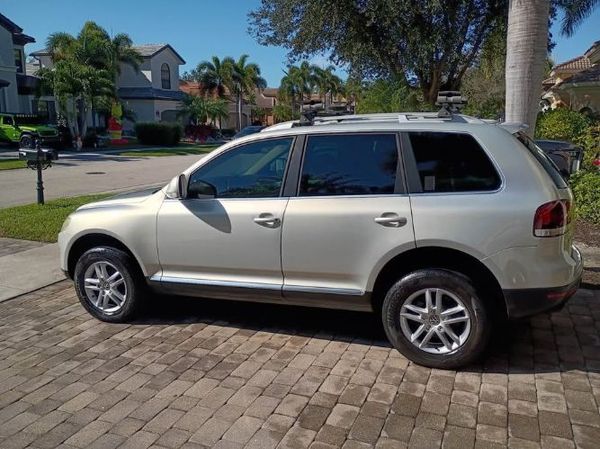 2008 Volkswagen Touareg  for Sale $7,495 