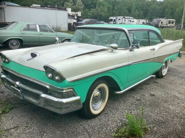 1958 Ford Fairlane 500  for Sale $18,995 