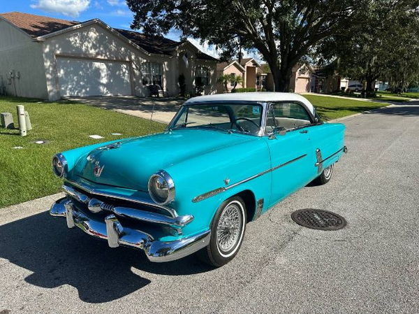 1953 Ford Crestline  for Sale $26,995 