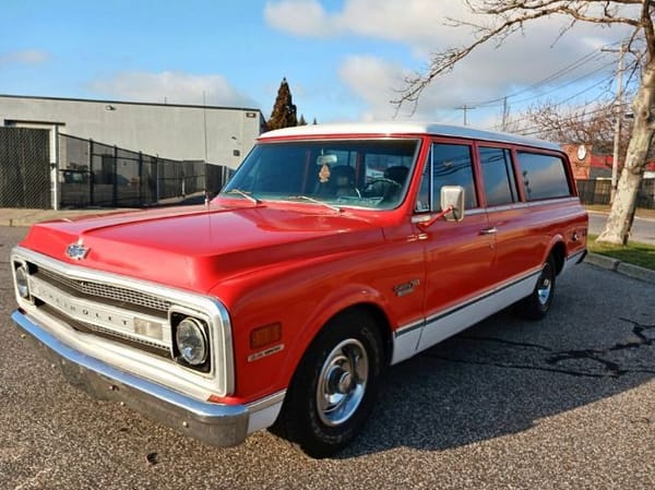 1970 Chevrolet Suburban  for Sale $28,495 
