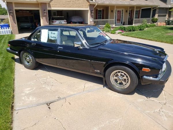 1986 Jaguar XJ6  for Sale $12,995 