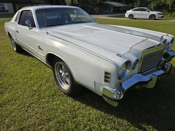 1977 Chrysler Cordoba  for Sale $12,495 