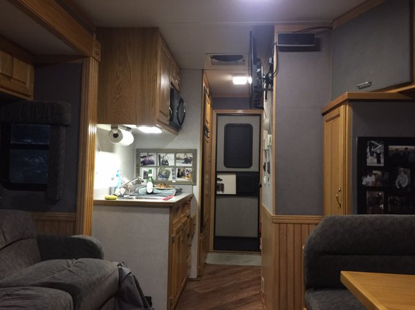 Freightliner Columbia toter home for Sale $97,500
