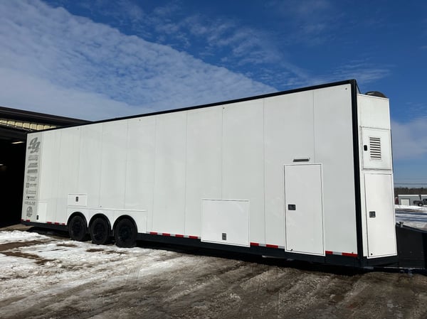 40FT Screw Lift Gate Late Model Style Tag Trailer.  for Sale $300,000 