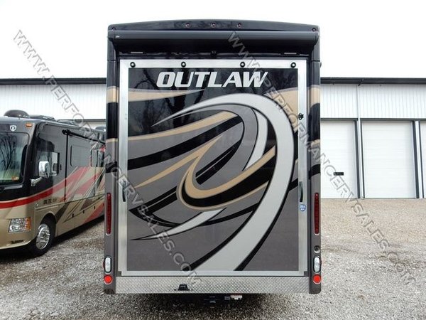 2019 Thor Motor Coach Outlaw