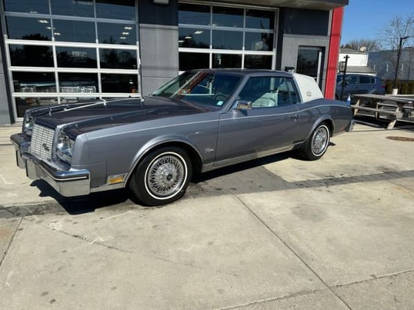 1982 Buick Riviera  for Sale $17,495 