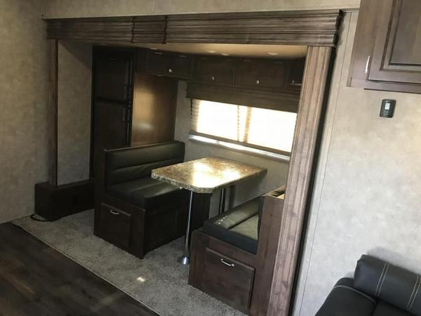 2018 Sundowner Trailers 48ft (8016) Living Quarter Toy Haule for Sale $72,515