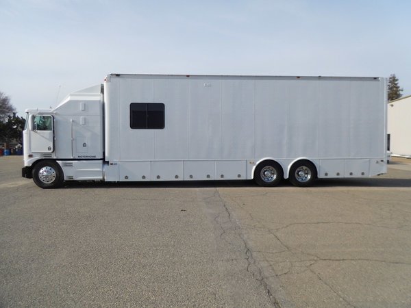 Kenworth K100 Straight Truck for Sale $149,500