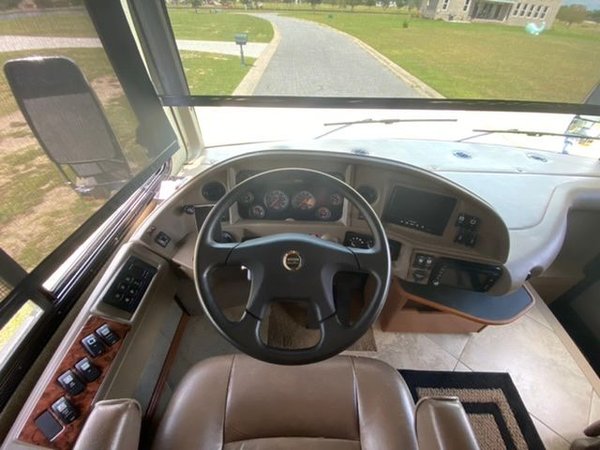Fleetwood 38k Expedition for Sale $155,000