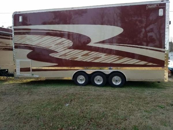2008 freightliner with 31 ft stacker trailer