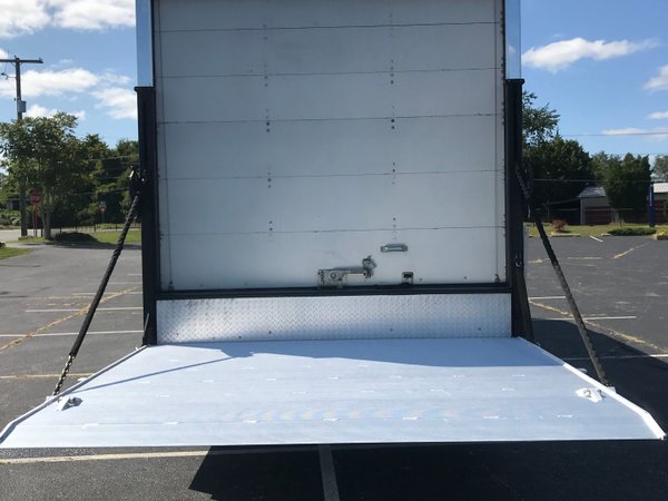 2001 Freightliner United 1410 Garage Unit for Sale $74,990
