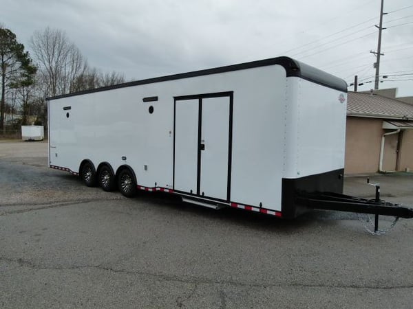 2022 32' CARGO MATE ELIMINATOR R/T WHITE WITH BLACK-OUT TRIM 