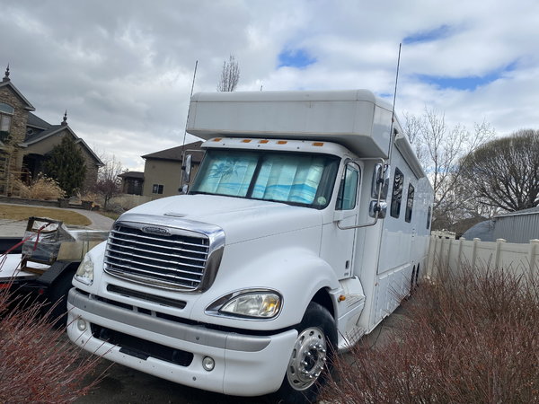 Freightliner 2007 NRC Country Motors 14,000 miles  for Sale $325,000 