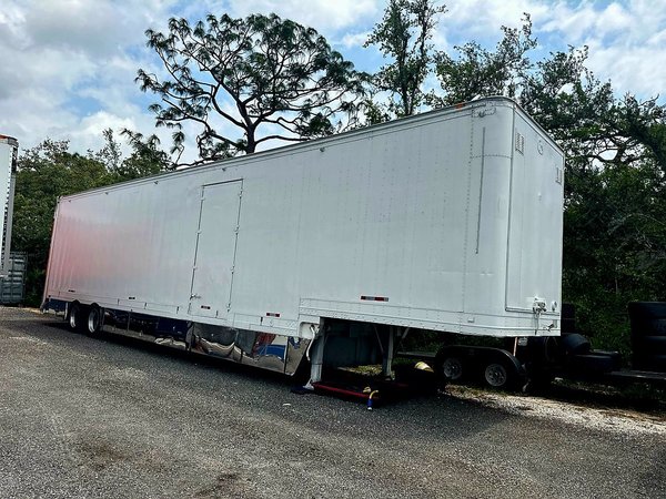 ●	1986 Great Dane 48’ Car Hauler  for Sale $69,900 