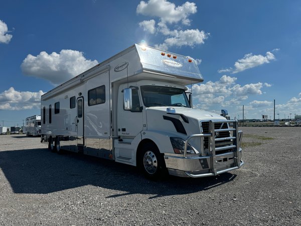 2011 Renegade 45' Motorcoach  for Sale $299,000 