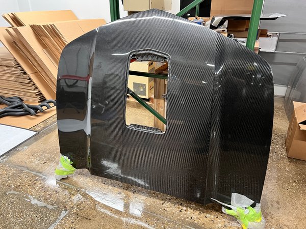 Gen 5  Camaro Carbon clear coated hood  for Sale $900 