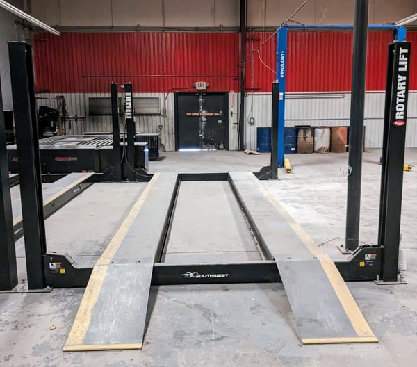 Rotary 4-post 12,000 lb lifts