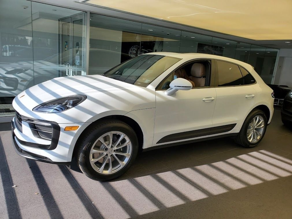 Rennlist Christmas 2022 My 2022 Macan Base Is Home! - Rennlist - Porsche Discussion Forums