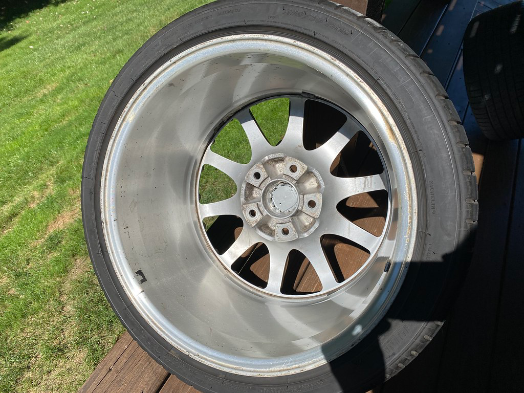 Wheels and Tires/Axles -  - Used - 1999 to 2004 Porsche 911 - 1997 to 2004 Porsche Boxster - Dumfries, VA 22025, United States