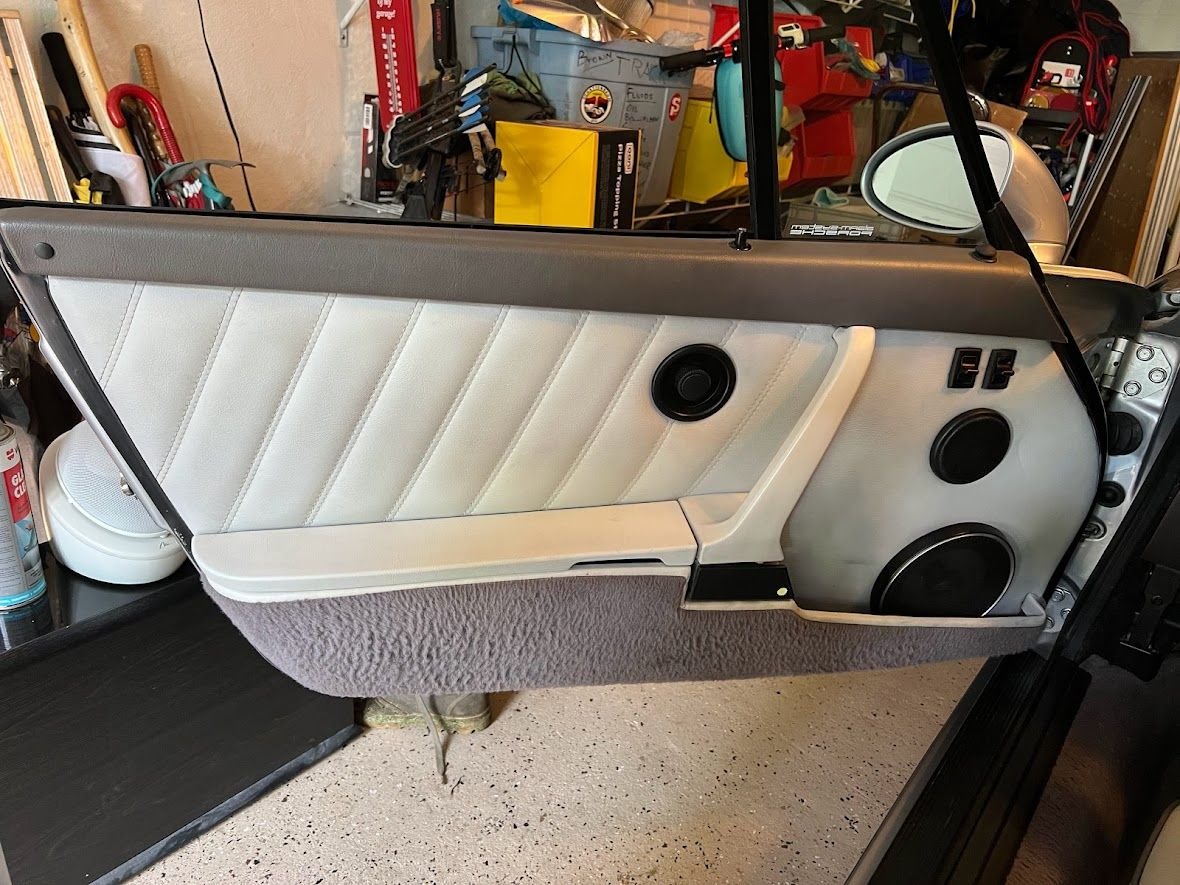 1992 Porsche 911 - 1992 911/964 Cabriolet 5 Speed For Sale 70K Miles Ready To Drive and Enjoy! - Used - VIN WP0CB2968NS460724 - 70,800 Miles - 6 cyl - 2WD - Manual - Convertible - Silver - New Hope, PA 18938, United States