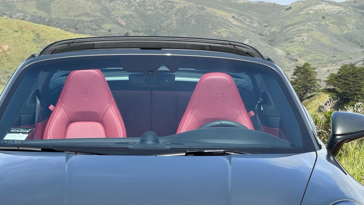 2022 Porsche 911 - 2022 GTS Targa 4 in Aventurine Green, 930 Red leather package, Super low miles - Used - VIN WP0BB2A94NS232477 - 1,390 Miles - 6 cyl - 4WD - Automatic - Coupe - Gray - San Francisco, CA 94107, United States