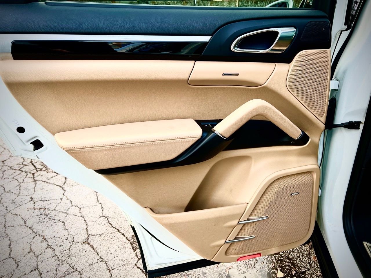 2015 Porsche Cayenne - 2015 Cayenne Diesel 54k Miles - Rare & Fully Loaded - Used - VIN WP1AF2A2XFLA38680 - 6 cyl - AWD - Automatic - SUV - White - Chicago, IL 60601, United States
