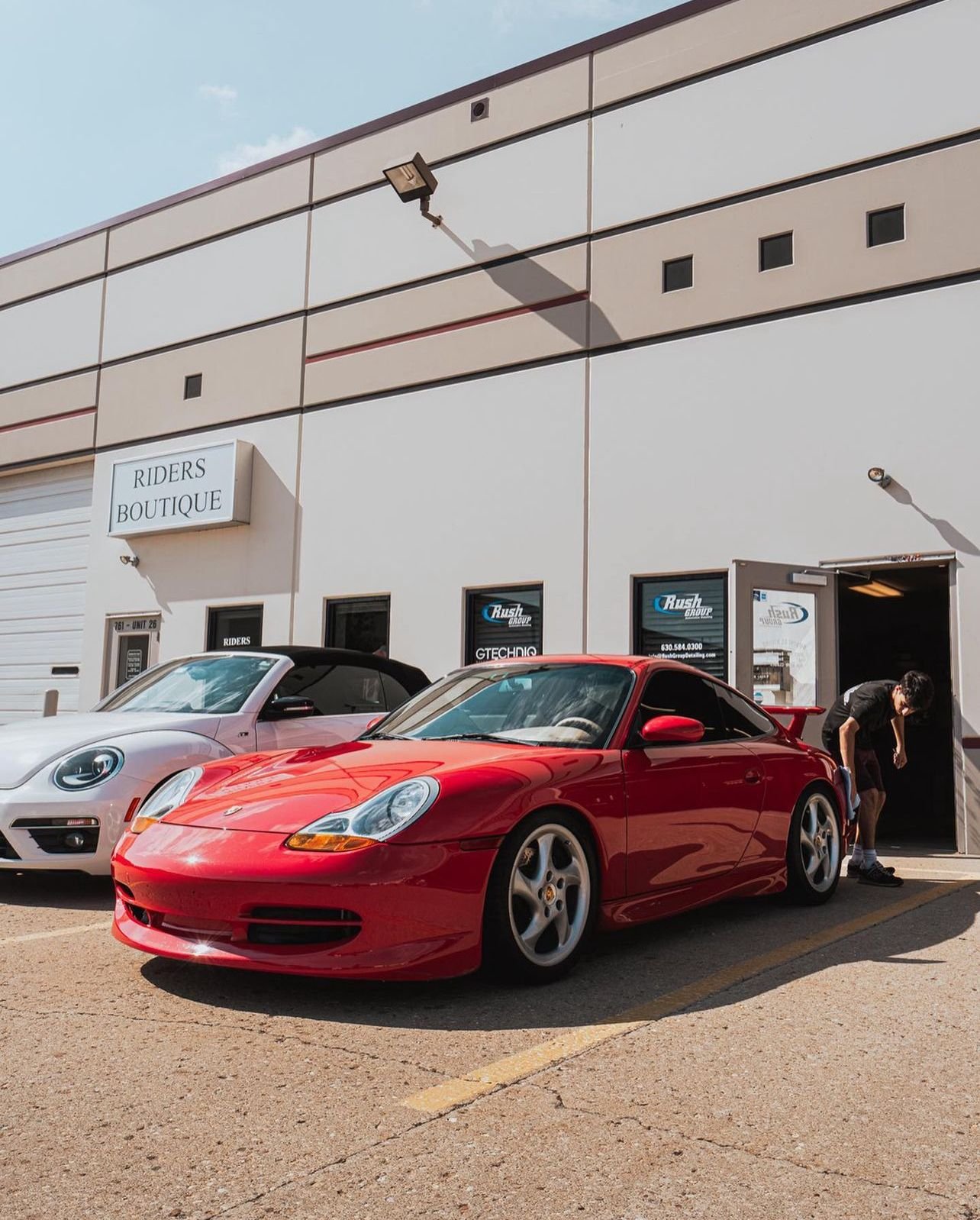 1999 Porsche 911 - 1999 Porsche 911 C2 Aerokit, Guards Red, 6sp, Coupe - Used - VIN WP0AA2997XS623158 - 59,700 Miles - 6 cyl - 2WD - Manual - Coupe - Red - Geneva, IL 60134, United States