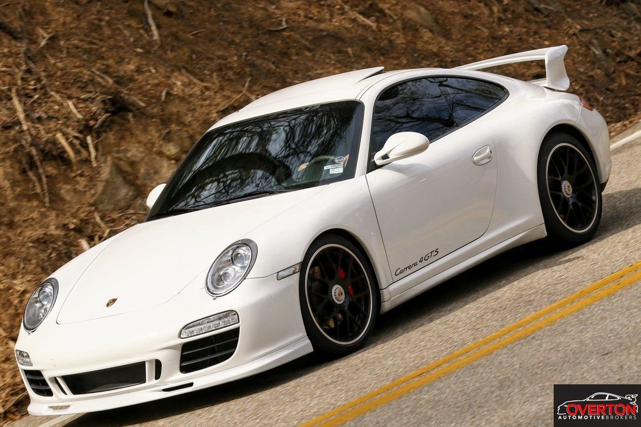 2012 Porsche 911 - 2012 911 Carrera 4 GTS Aero Kit w/6 speed manual. Carrera White w/black interior. - Used - VIN WP0AB2A95CS720877 - 42,500 Miles - 6 cyl - 4WD - Manual - Coupe - White - Knoxville, TN 37922, United States