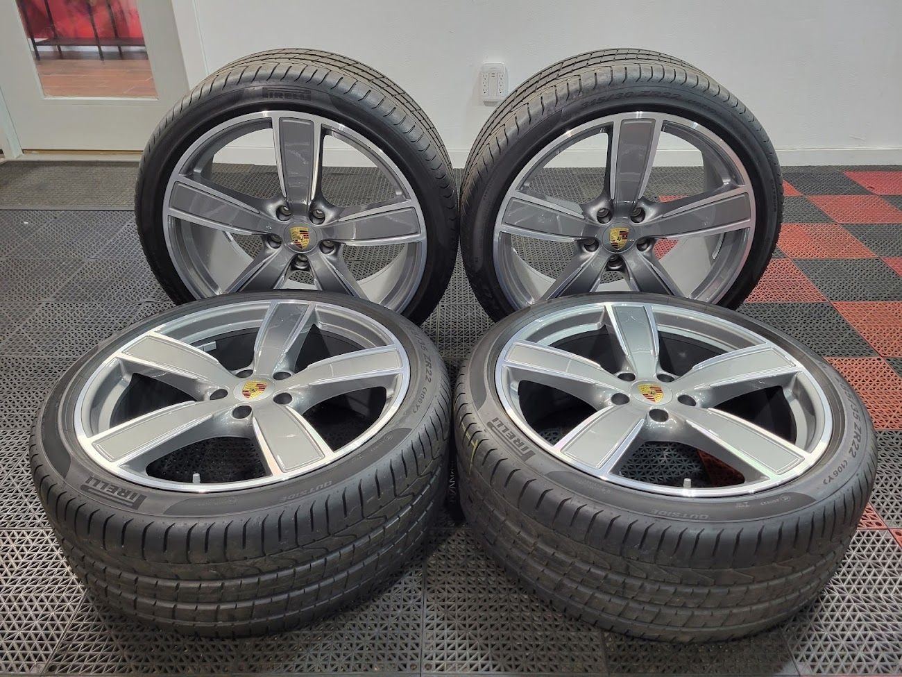 Wheels and Tires/Axles - OEM 22" 2019+ Porsche Cayenne Sport Classic Wheels Platinum w/Pirelli Tires - Used - 2019 to 2021 Porsche Cayenne - Columbus, OH 43228, United States