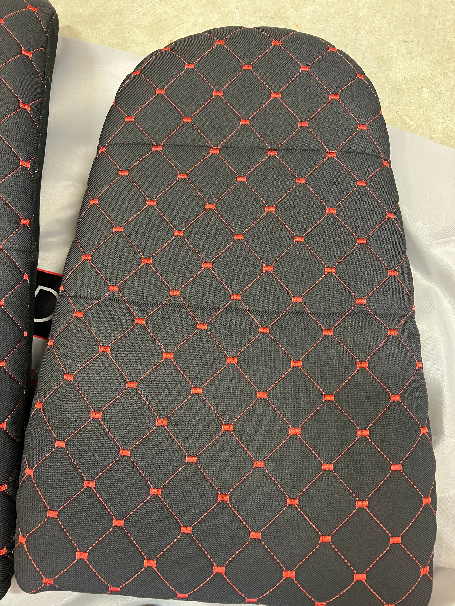 Interior/Upholstery - P1 Designs Black Diamond w/Memory Foam 991 LWBS - Used - 2016 to 2019 Porsche 911 - Wilson, NC 27896, United States
