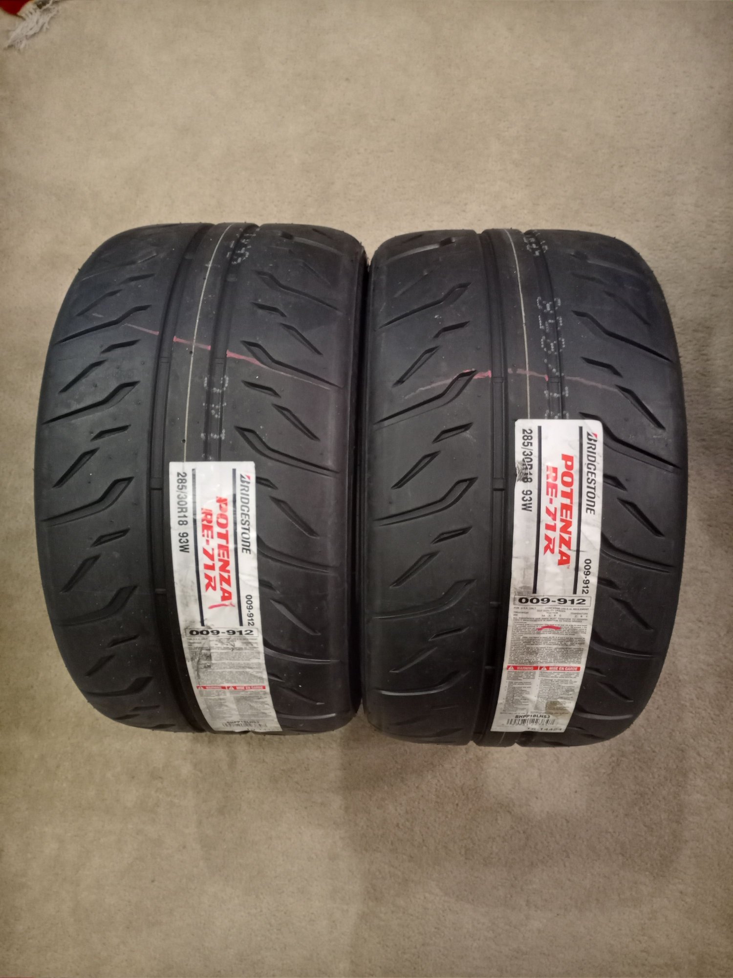 2 Bridgestone Potenza RE71R Tires 285/3018 (NEW) 500 Shipped
