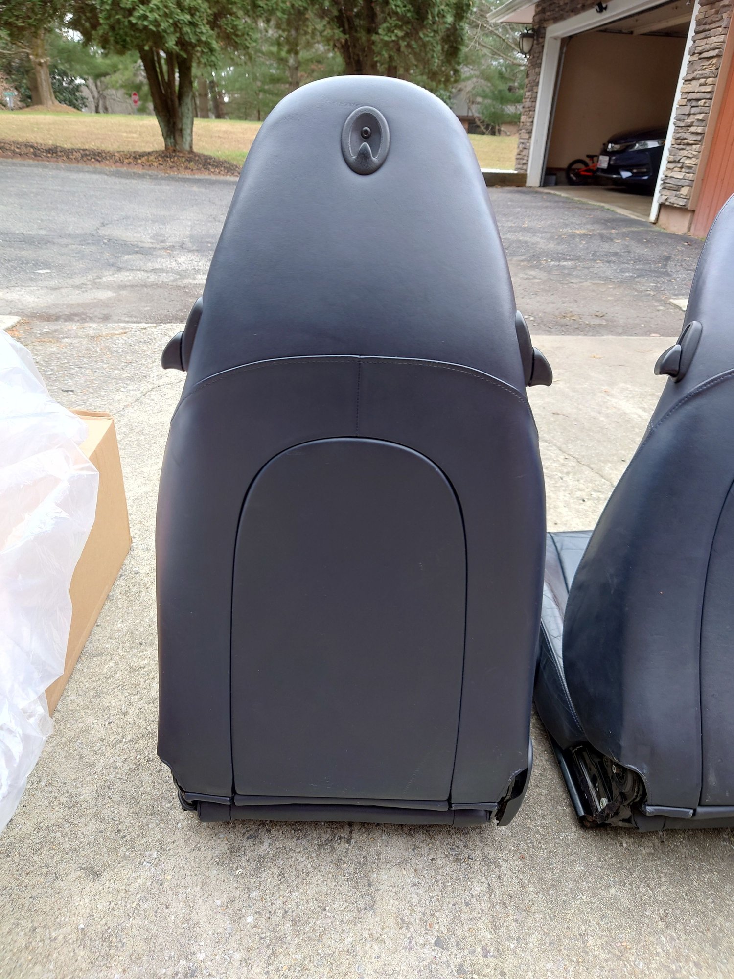 Interior/Upholstery - Metropole blue 996 911 C4S front seats for sale - Used - 1999 to 2005 Porsche 911 - Owings Mills, MD 21117, United States