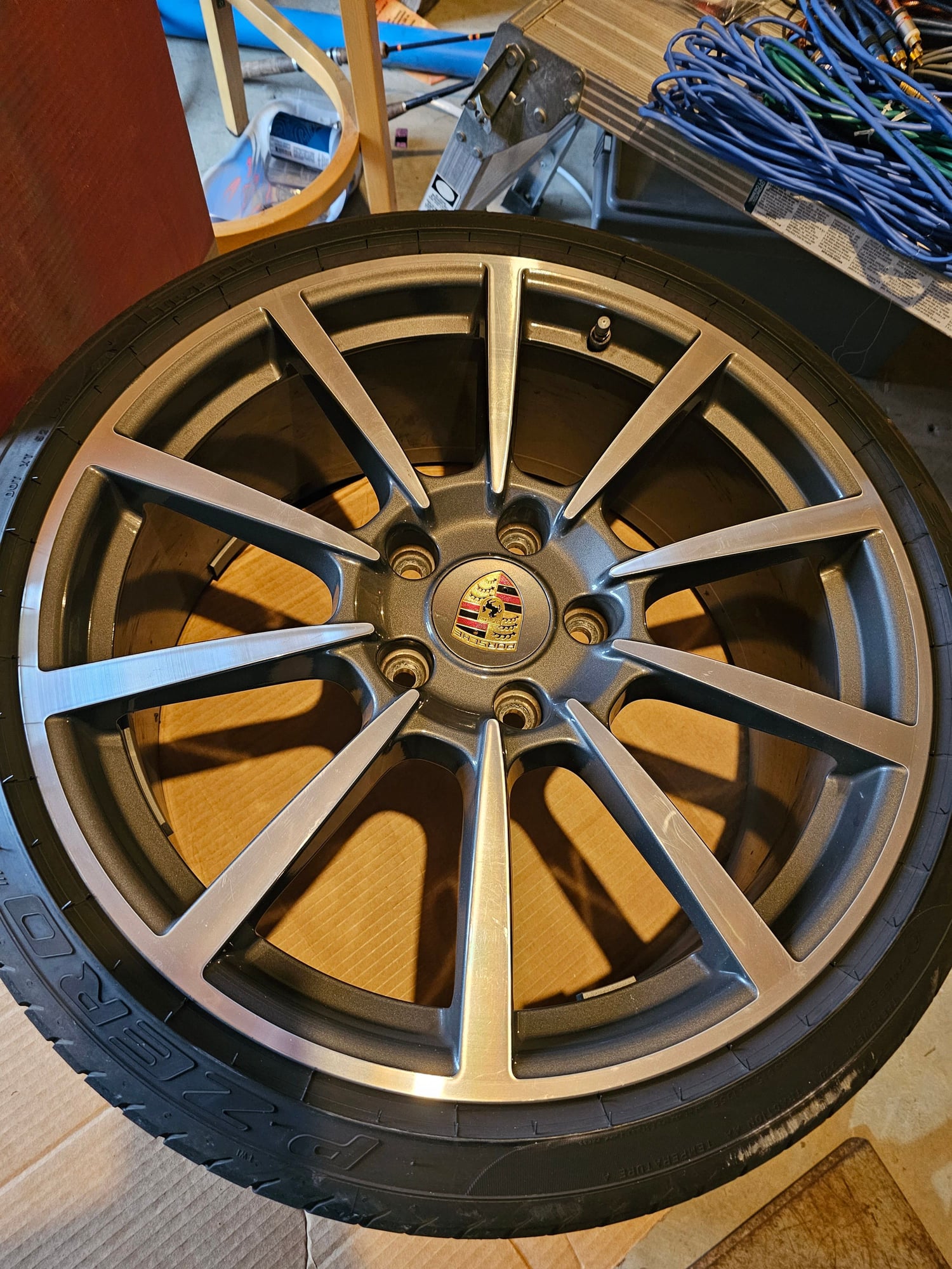 Wheels and Tires/Axles - 20" 991 Sport Classic wheels with TPMS and colored center caps - Used - 2012 to 2016 Porsche 911 - Purcellville, VA 20132, United States