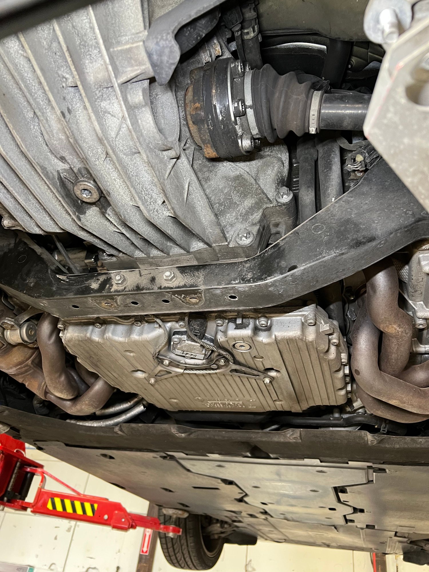 2009 Porsche Cayman - 2009 Porsche Cayman Base 2.9 MANUAL 987.2 Black/Sand Beige - Used - VIN WP0AA29809U760375 - 94,210 Miles - 6 cyl - 2WD - Manual - Coupe - Black - St Charles, IL 60175, United States