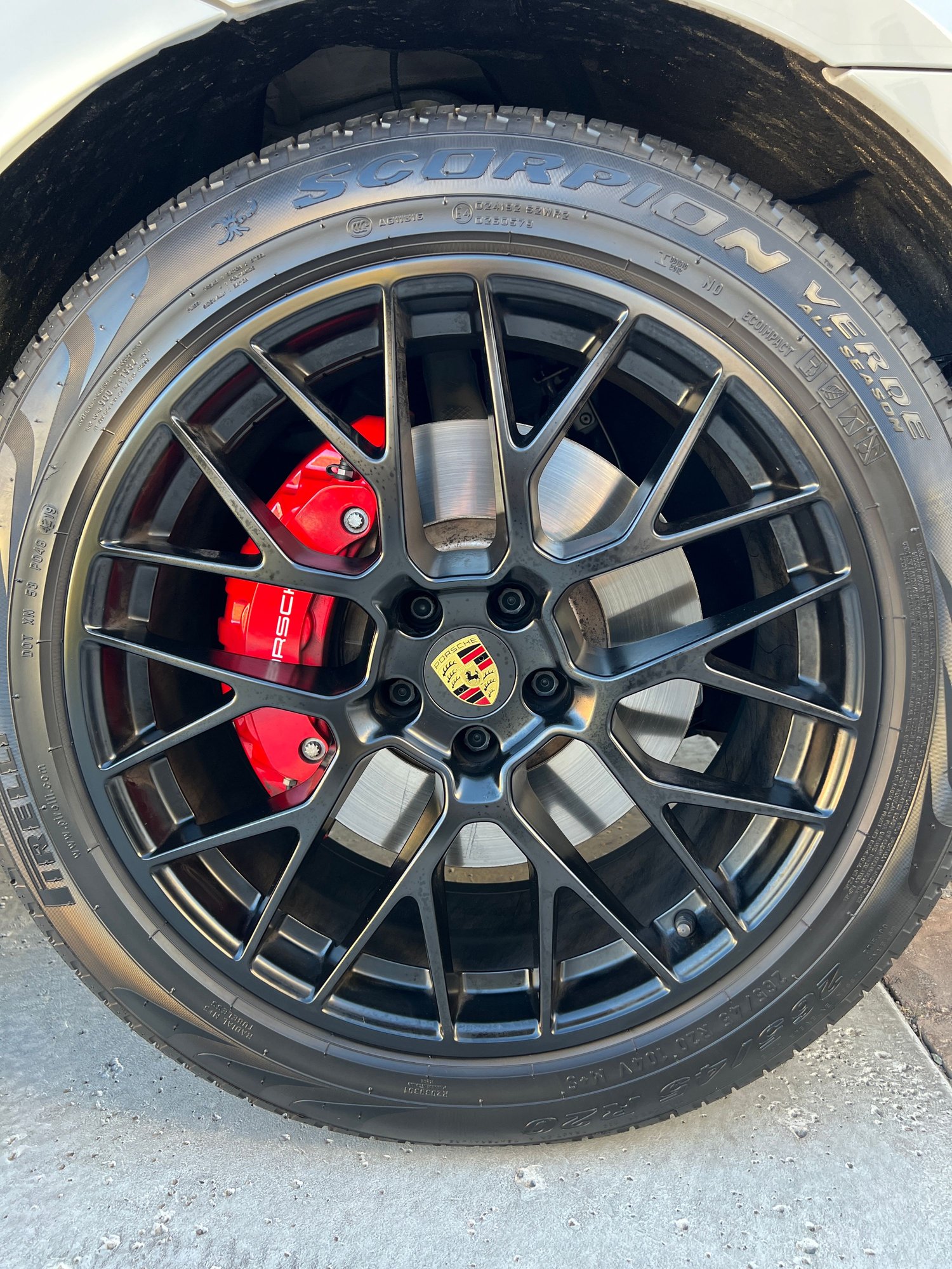 2020 Porsche Macan - Chalk Macan GTS - Used - VIN WP1AG2A53LLB55083 - 9,300 Miles - 6 cyl - AWD - Automatic - SUV - Gray - Albuquerque, NM 87111, United States