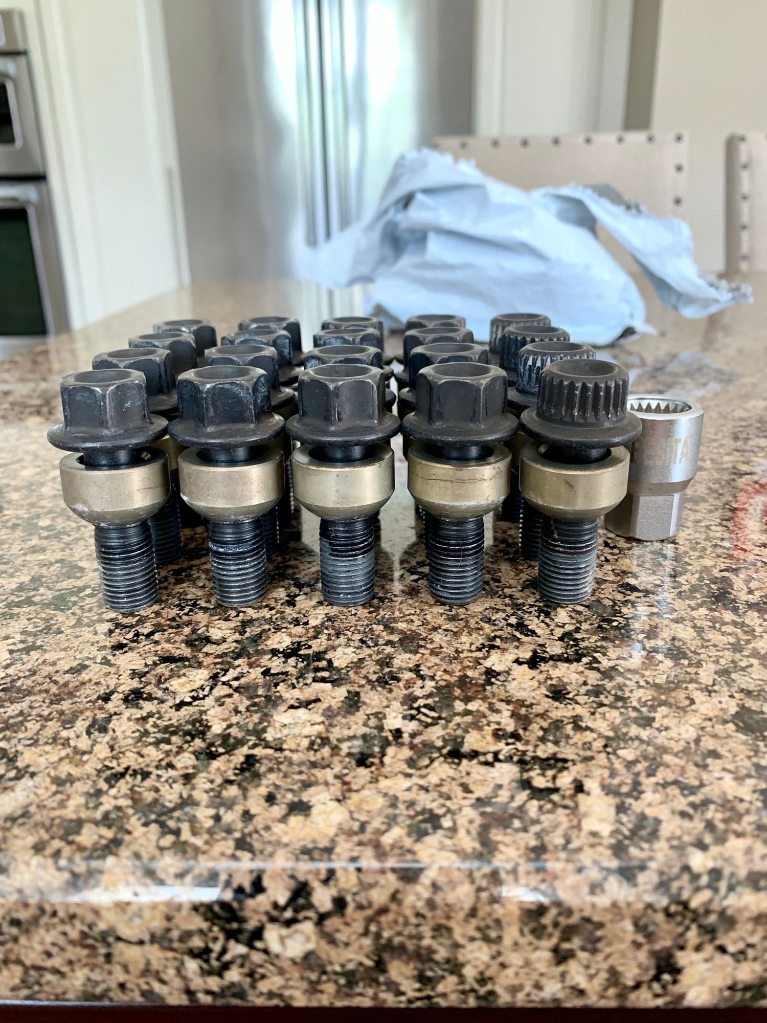 Wheels and Tires/Axles - FS: OEM black lug bolts (20) standard length, full set - Used - 1998 to 2019 Porsche All Models - Lansdale, PA 19446, United States