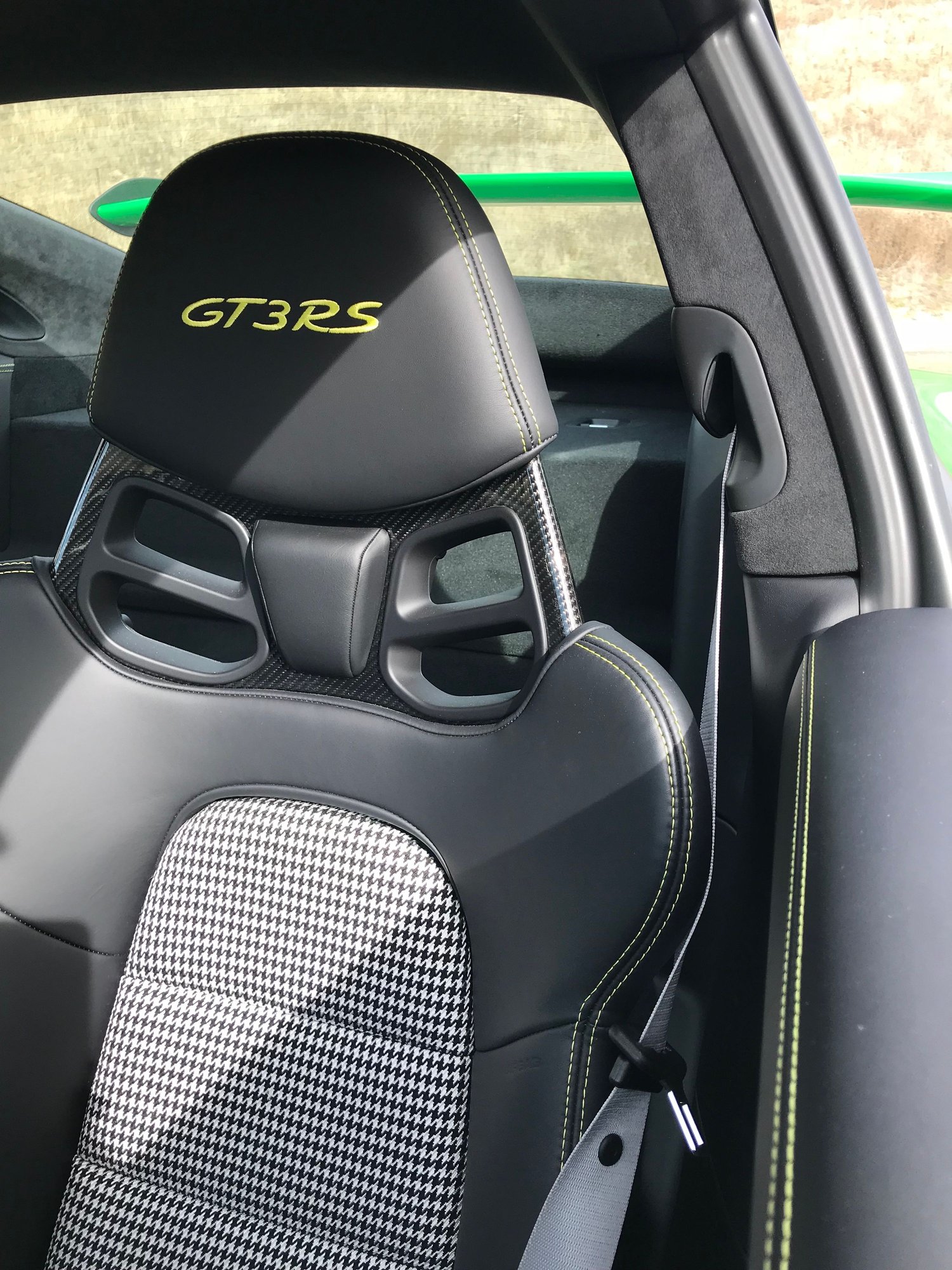 2016 Porsche 911 - 2016 GT3RS Viper Green w/Acid Green Stitching For Sale OBO - Used - VIN WP0AF2A98GS192715 - 2,200 Miles - San Francisco, CA 94109, United States