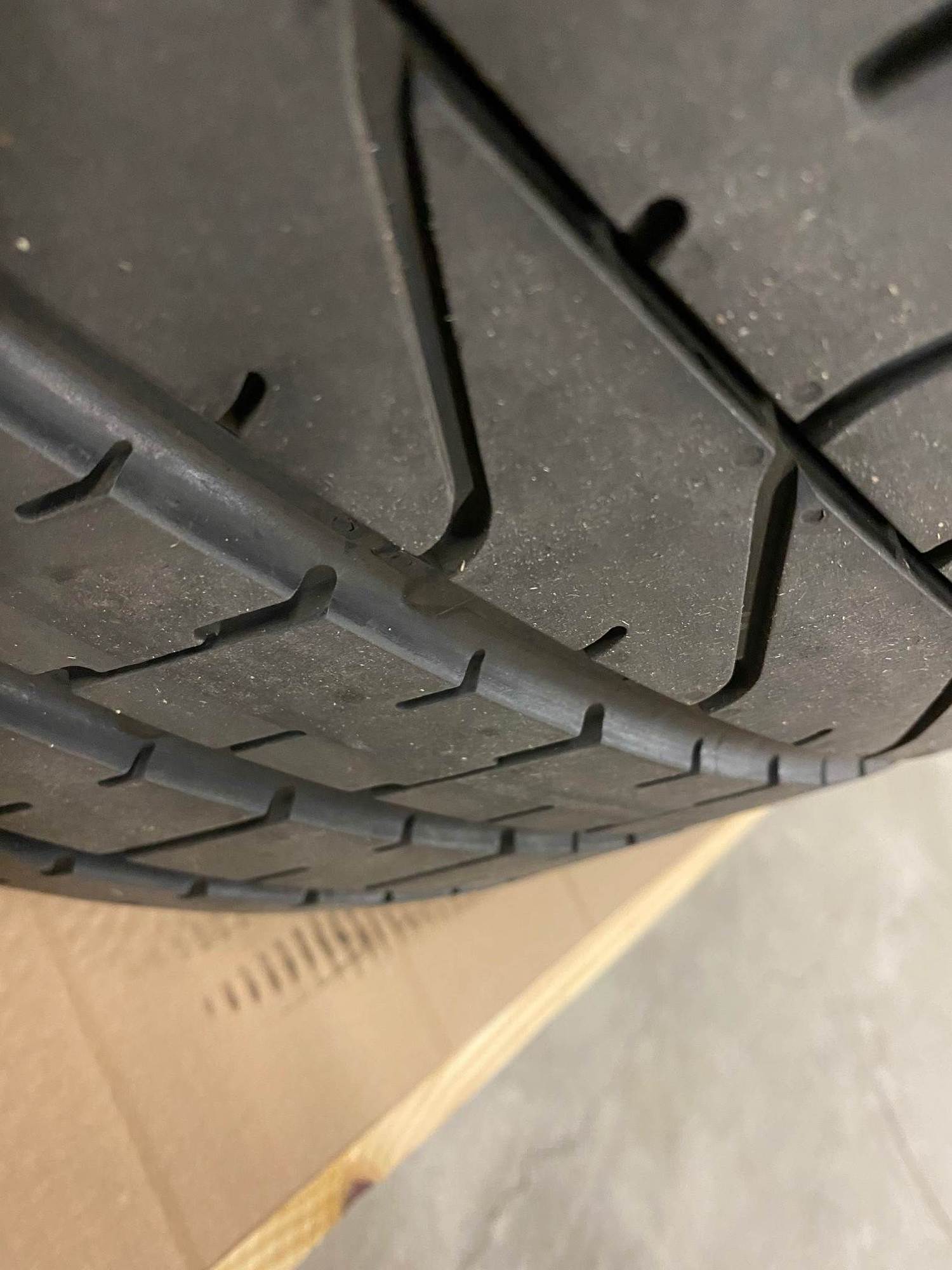 Wheels and Tires/Axles - 22" Cayenne Sport Classic wheels in satin platinum - New - 2019 to 2020 Porsche Cayenne - Los Gatos, CA 95030, United States