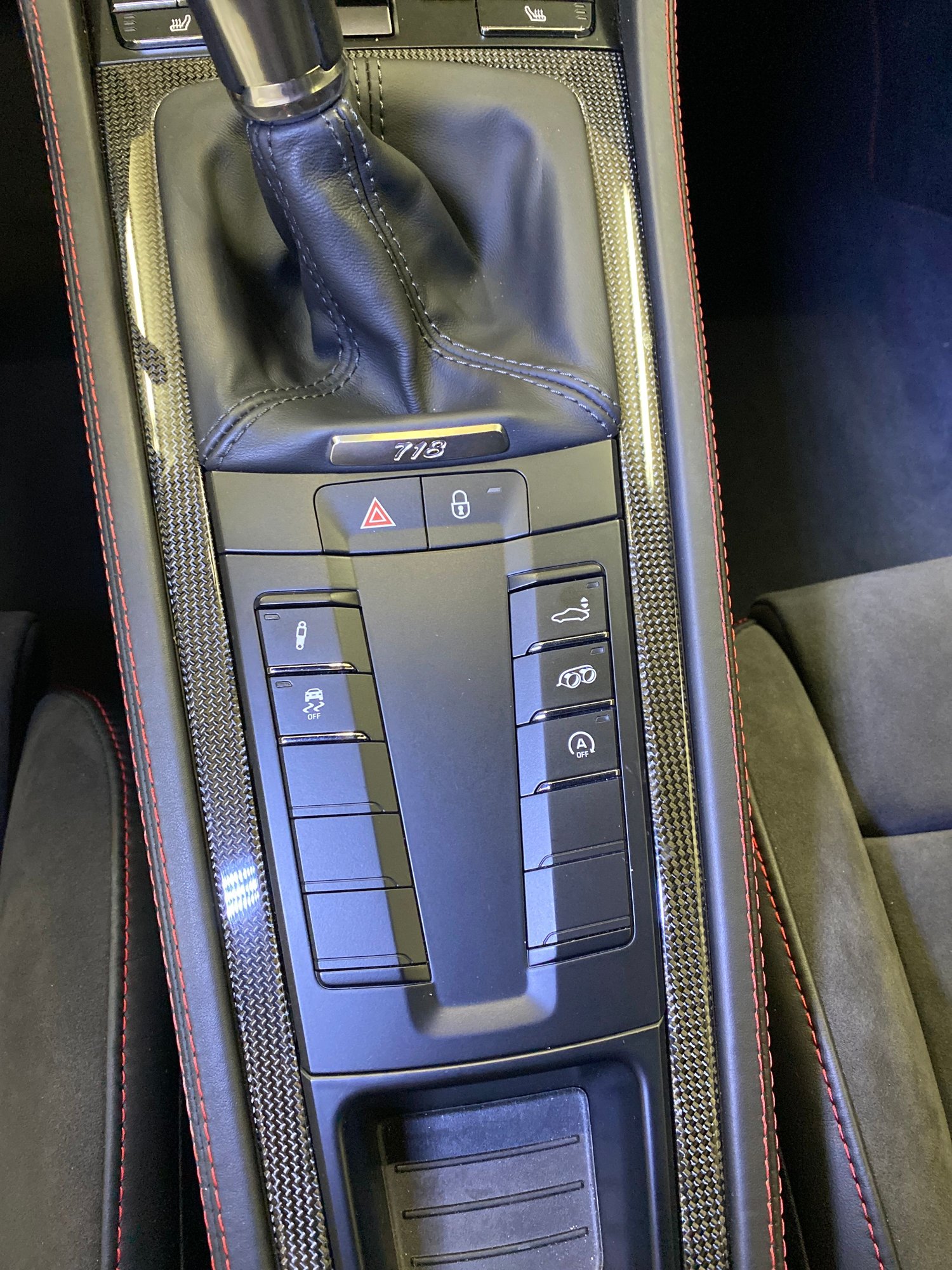 2018 Porsche 718 Cayman - 2018 Cayman GTS - Used - VIN WP0AB2A80JK279552 - 3,734 Miles - 4 cyl - 2WD - Manual - Coupe - White - Marshalltown, IA 50158, United States