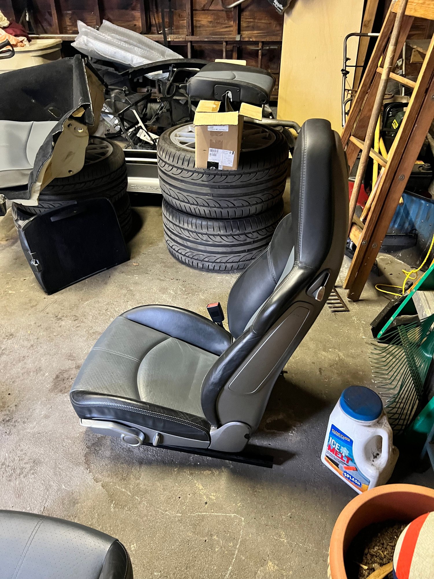 Interior/Upholstery - 2011 911 Turbo S sport seats - Used - 2007 to 2013 Porsche 911 - Manalapan, NJ 07726, United States