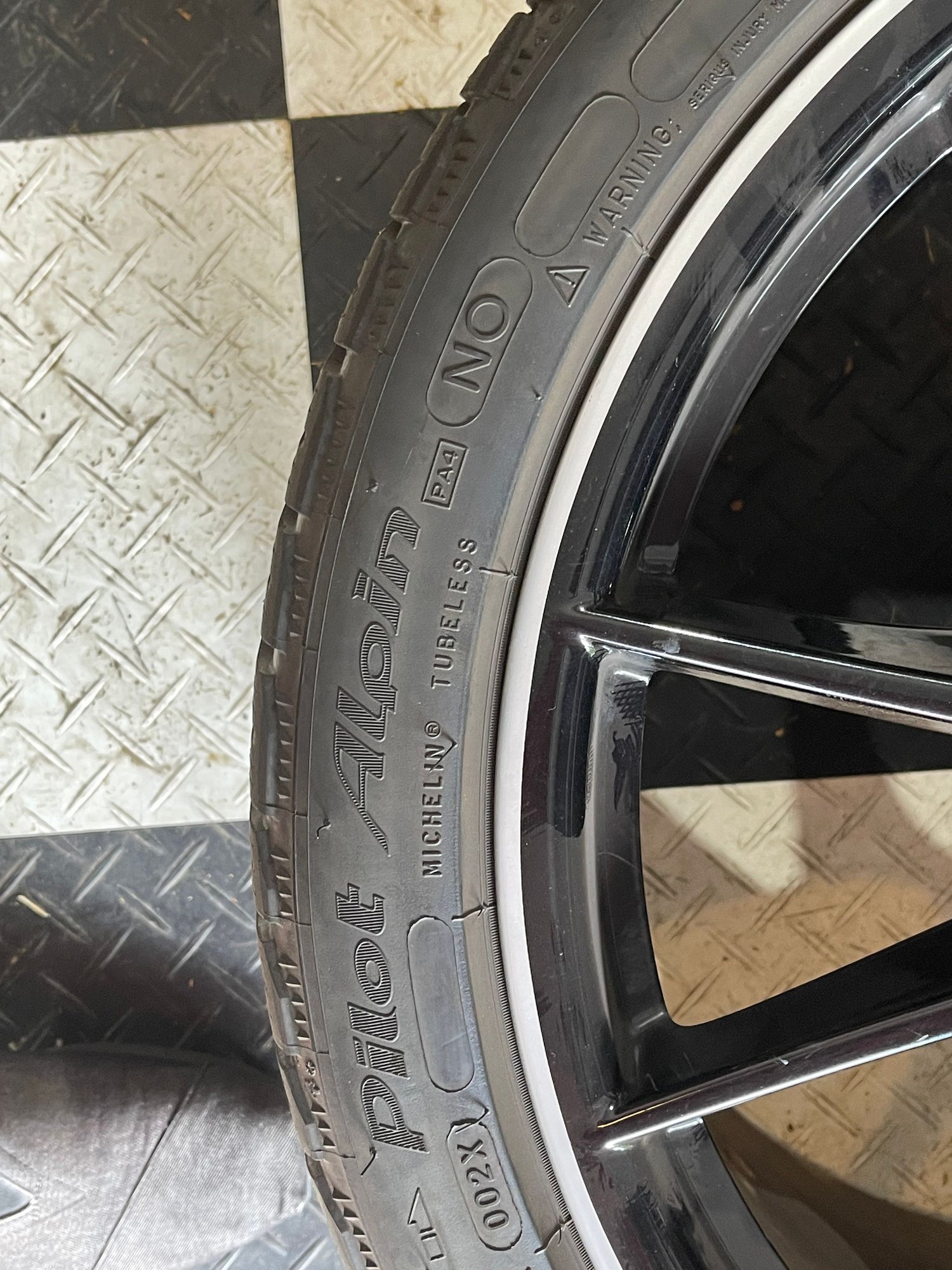 Wheels and Tires/Axles - Porsche 991 Carrera S III Wheels 20", Michelin PA4 Winter Tires, TPMS, OEM Black MINT - Used - 2012 to 2019 Porsche 911 - Greenwich, CT 06831, United States