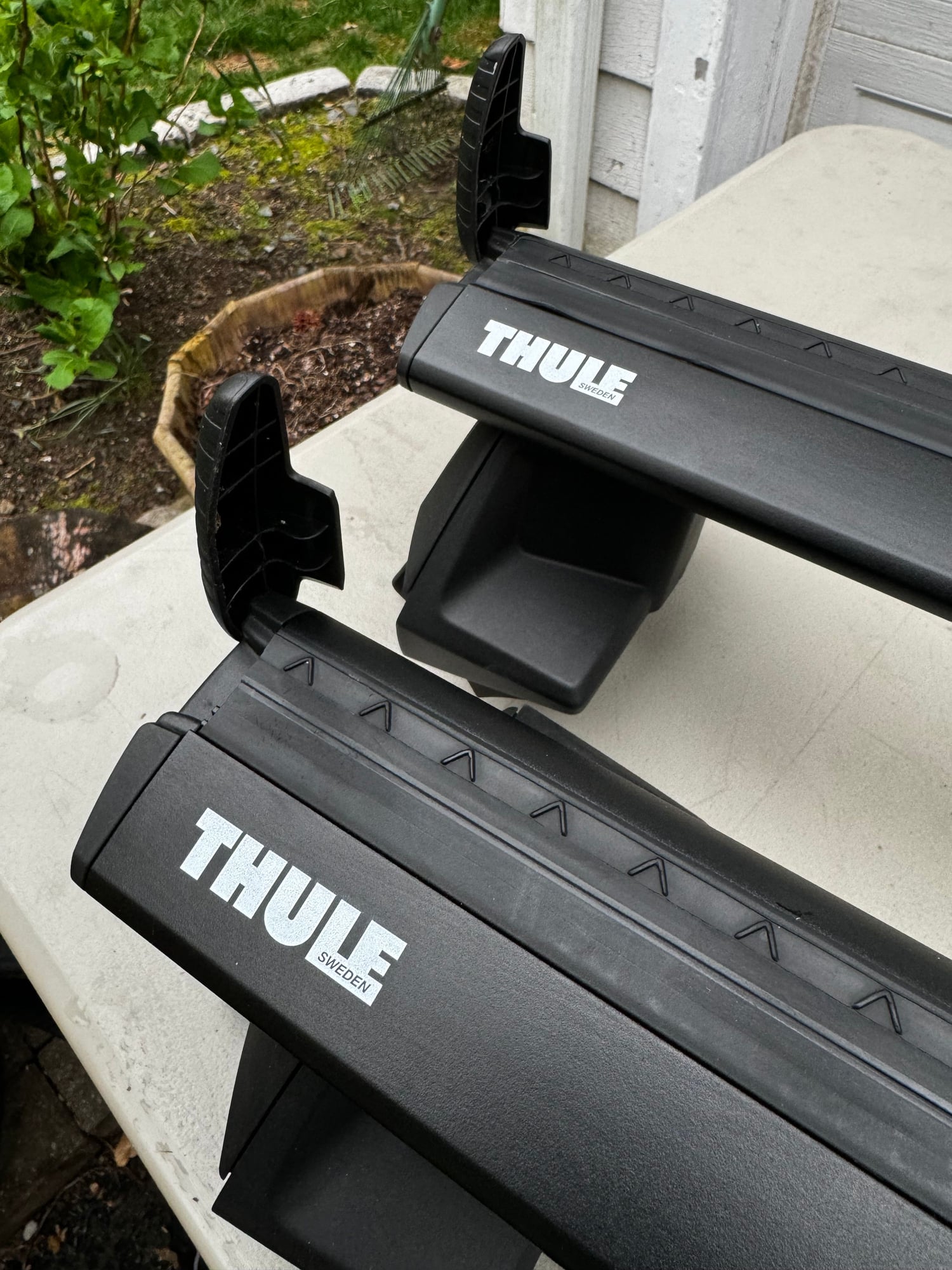 Exterior Body Parts - Thule Evo Clamps + Roof Bars - Used - 0  All Models - Englewood, NJ 07631, United States