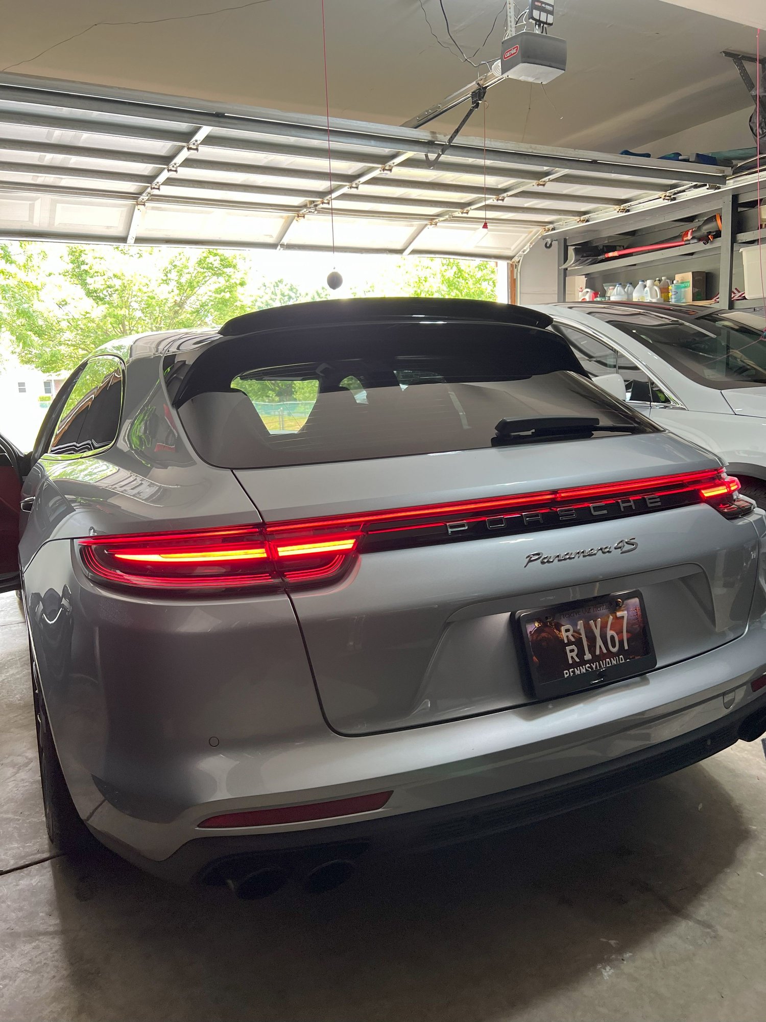 2018 Porsche Panamera - 2018 Porsche Panamera 4S Sport Turismo - Used - VIN WP0CB2A78JL190886 - 35,900 Miles - 6 cyl - AWD - Automatic - Hatchback - Silver - Allentown, PA 18104, United States