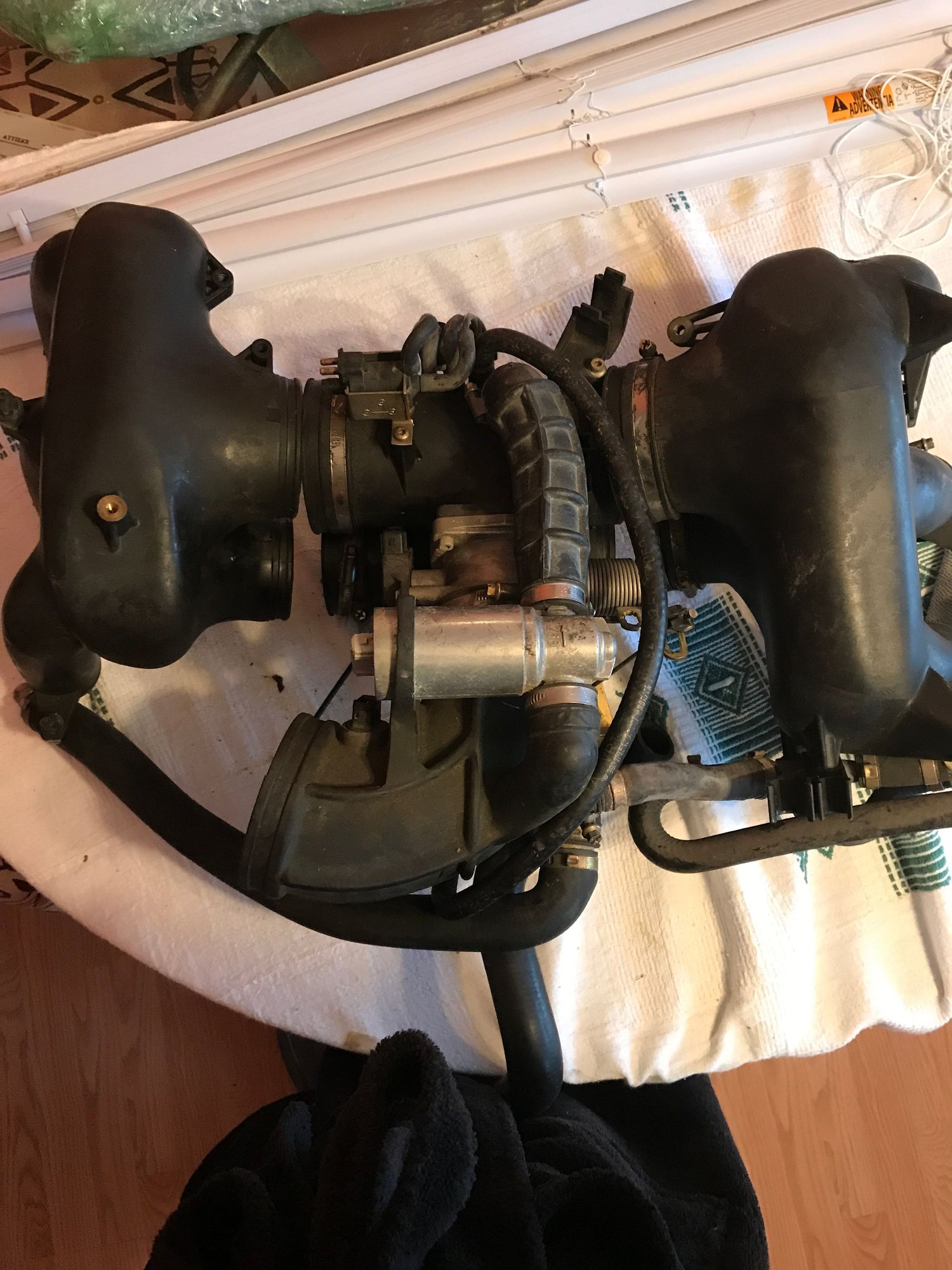 FS: 993 Intake Manifold - Rennlist - Porsche Discussion Forums