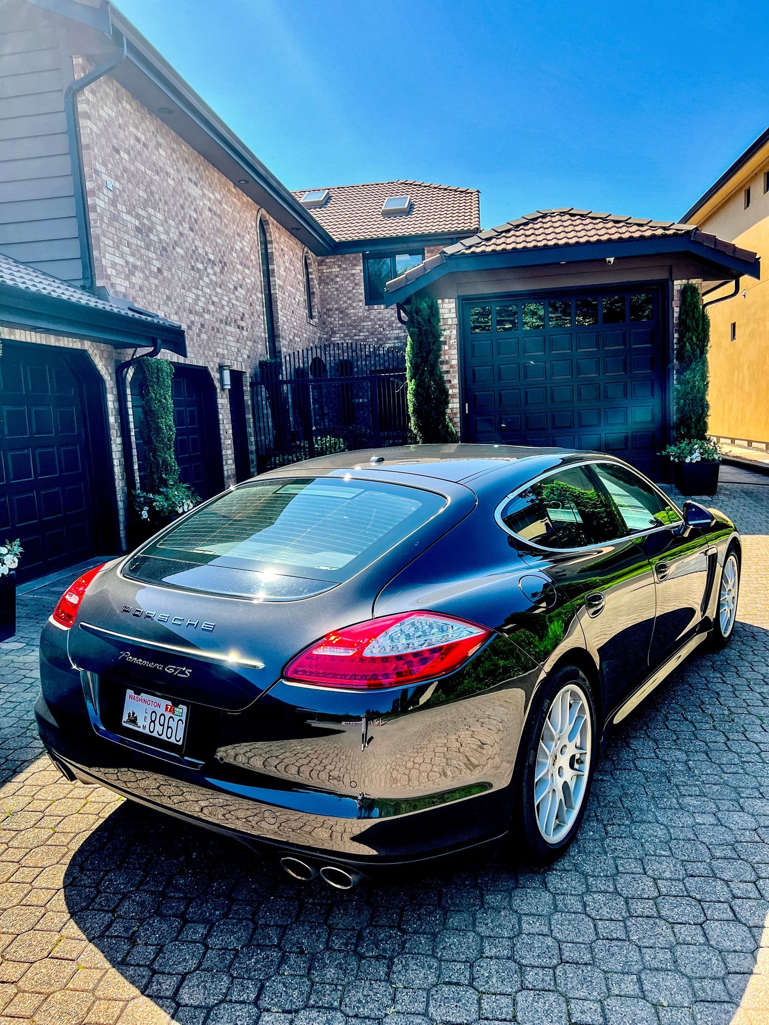 2010 Porsche Panamera - 2010 Panamera S - Used - VIN WP0AB2A7XAL060664 - 64,500 Miles - 8 cyl - 2WD - Automatic - Sedan - Gray - Kirkland, WA 98033, United States