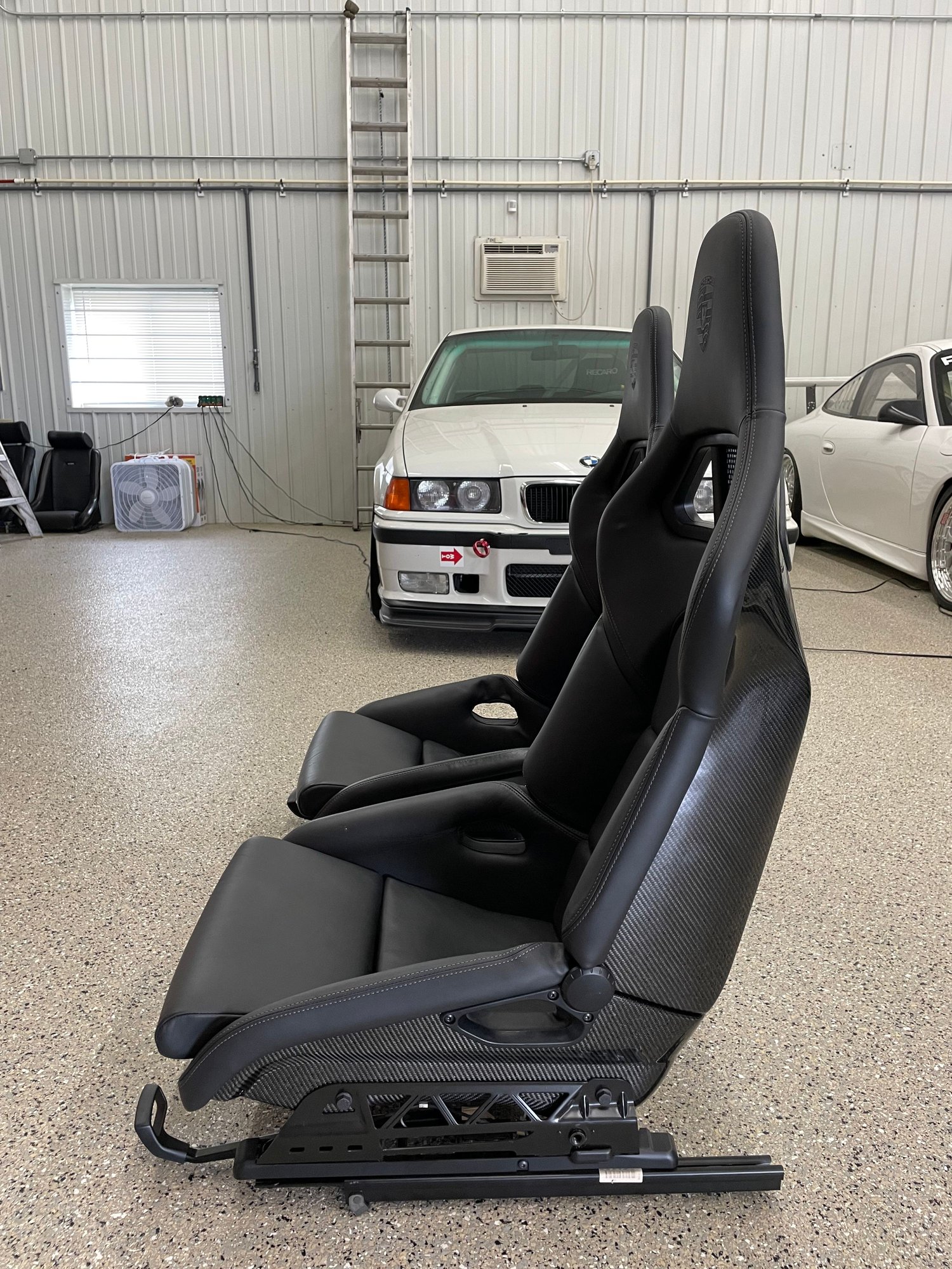 Interior/Upholstery - 997 Carbon Fiber Sport Bucket Seats - Used - All Years  All Models - Saint Paul, MN 55112, United States